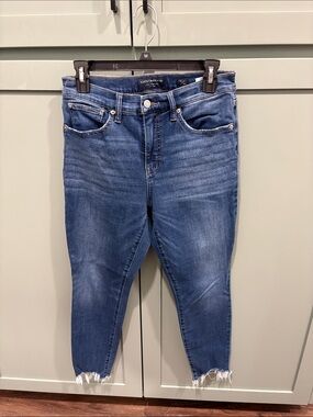 Lucky Brand Women's Cropped Frayed Hem Blue Jeans